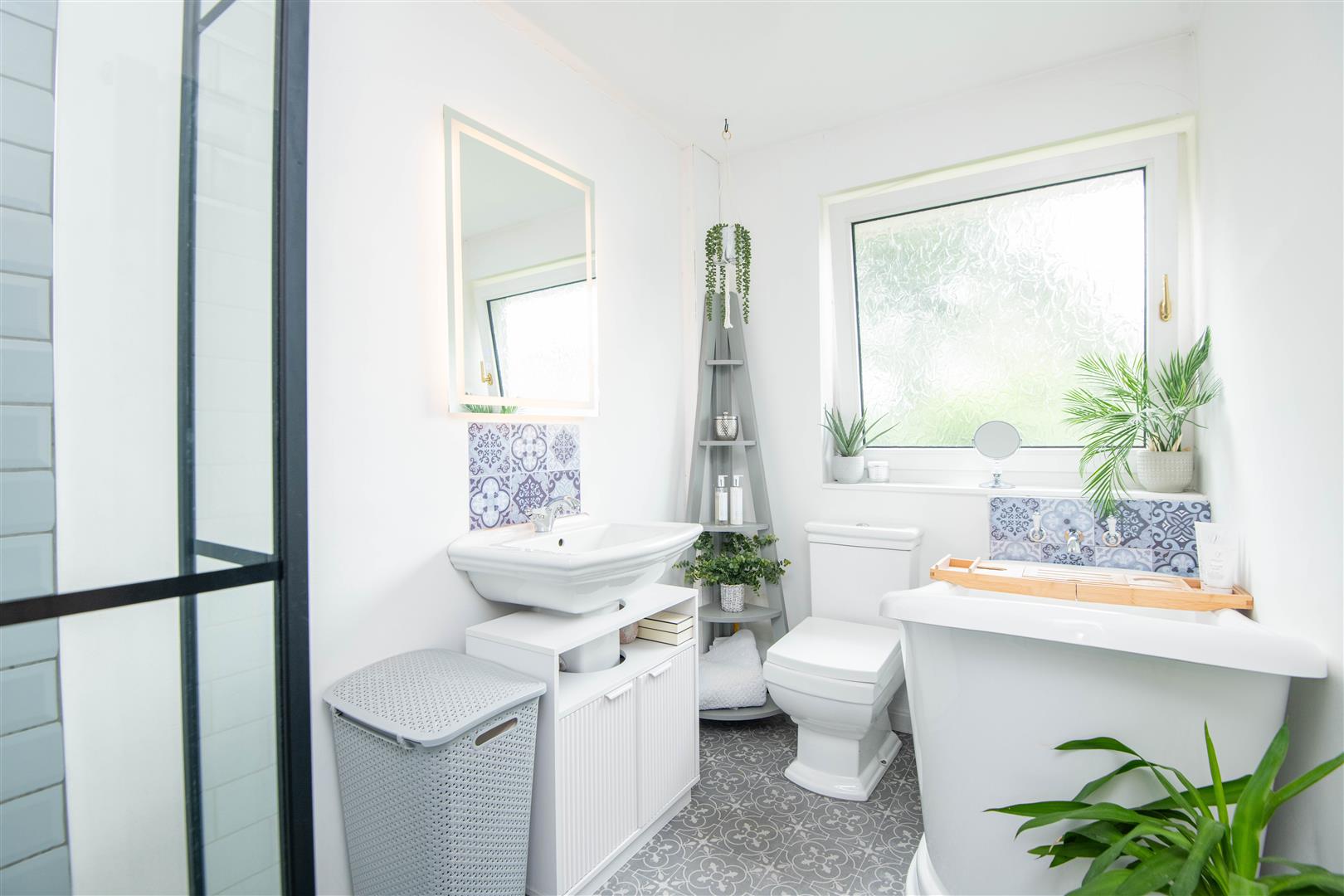 3 bed property in The Green, Chorley